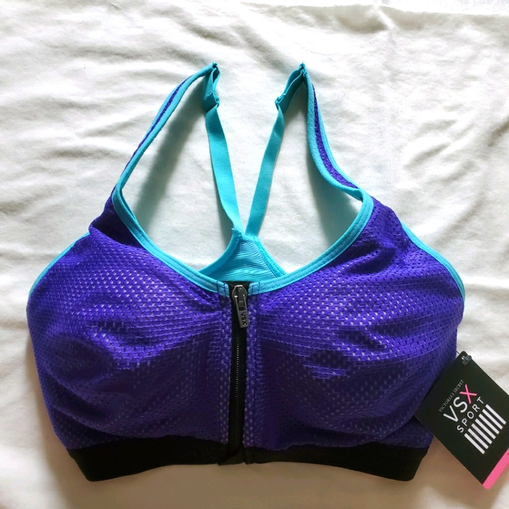 NWT VS Knock out sports bra